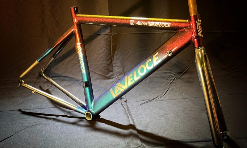 Atelier de peinture vélo cadre carbone et devis détaillé